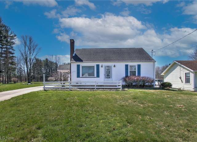Property at 13060 Beeson St NE, Alliance, OH 44601, 3 beds, 1.5 baths