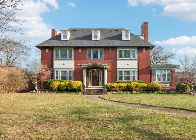 Property at 11006 Lake Ave, Cleveland, OH 44102, 4 beds, 3.5 baths