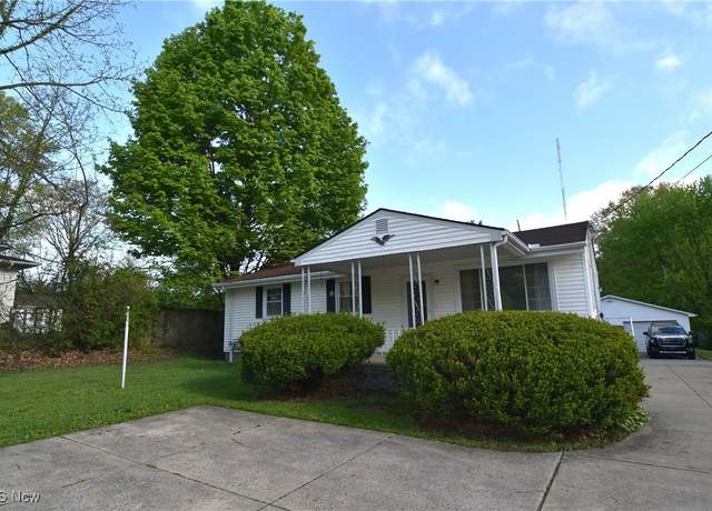 Property at 4706 Kirk Rd, Austintown, OH 44515, 3 beds, 1.5 baths