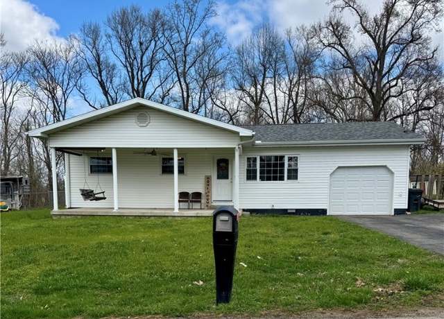 Property at 932 Moyer Ave, Parkersburg, WV 26101, 3 beds, 1.5 baths