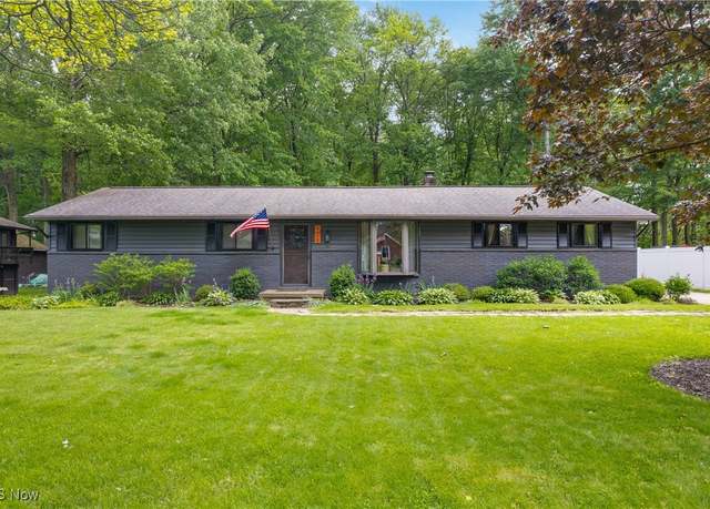 Property at 6416 Chiltern Rd NW, Canal Fulton, OH 44614, 4 beds, 2 baths