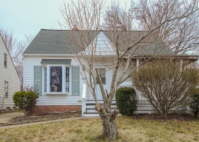 Property at 4607 Lincoln Ave, Parma, OH 44134, 3 beds, 2 baths