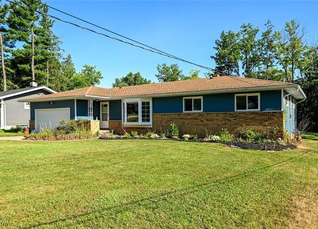 Property at 13150 W Sprague Rd, Middleburg Heights, OH 44130, 4 beds, 2 baths