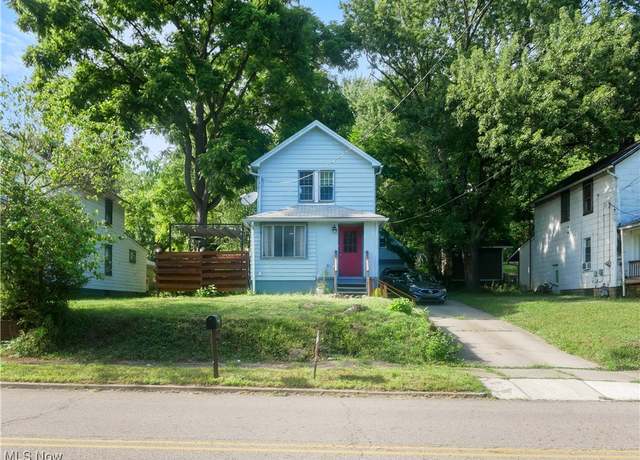 Property at 14 Olive St, Niles, OH 44446, 3 beds, 1 bath