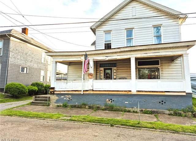 Property at 308 10th St, Wellsville, OH 43968, 4 beds, 2 baths