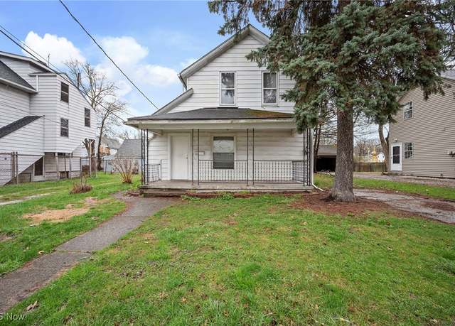 Property at 647 Sherman St, Akron, OH 44311, 4 beds, 2 baths