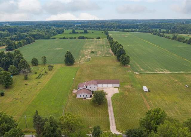 Property at 34433 Law Rd, Grafton, OH 44044, 5 beds, 2.5 baths