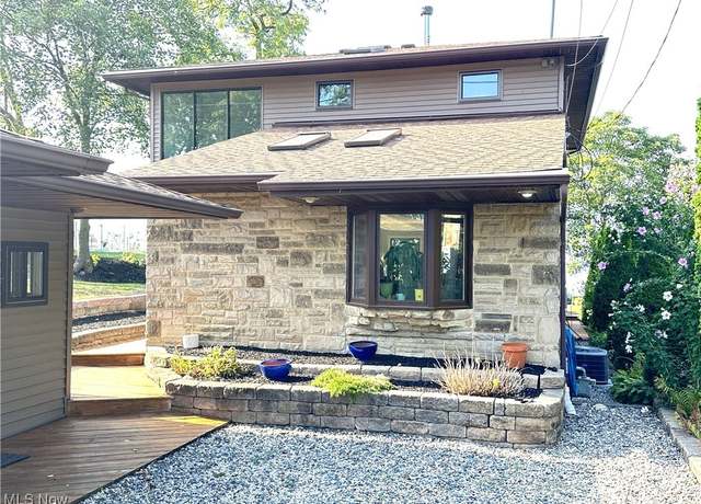 Property at 4419 E Lake Rd, Sheffield, OH 44054, 3 beds, 2 baths
