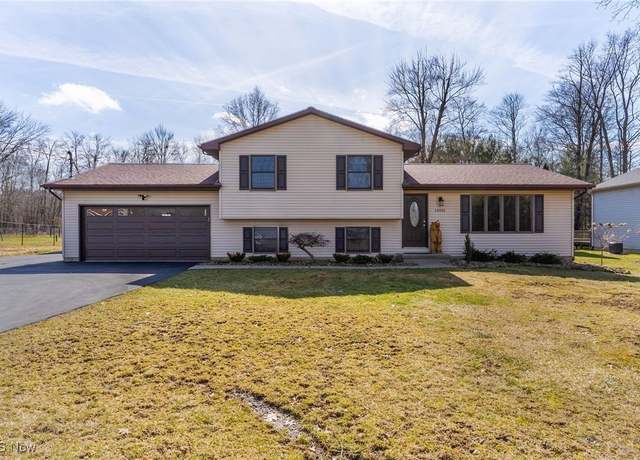 Property at 14045 Mahoning Ave, Lake Milton, OH 44451, 4 beds, 3 baths