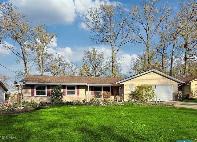 Property at 1351 Beechview Dr, Vermilion, OH 44089, 3 beds, 1 bath