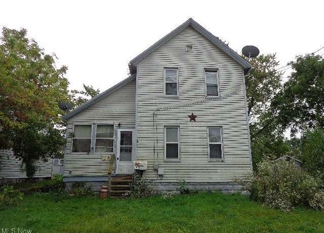 Property at 590 Flora Ave, Akron, OH 44314, 2 beds, 1 bath