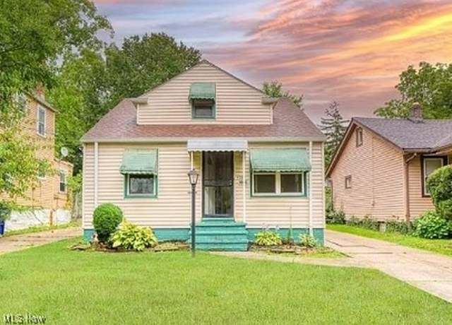 Property at 4287 E 162nd St, Cleveland, OH 44128, 3 beds, 1.5 baths