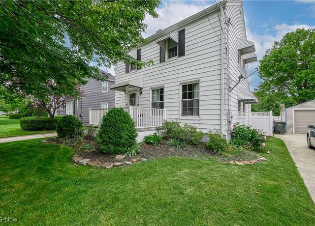 Property at 2529 8th St, Cuyahoga Falls, OH 44221, 3 beds, 2 baths
