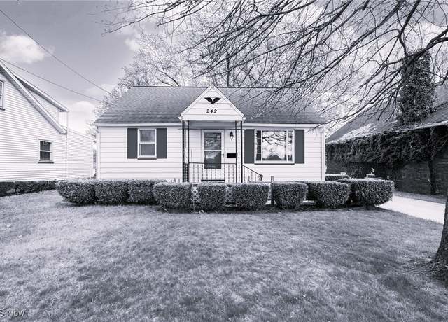 Property at 242 Roosevelt Ave, Salem, OH 44460, 4 beds, 1 bath
