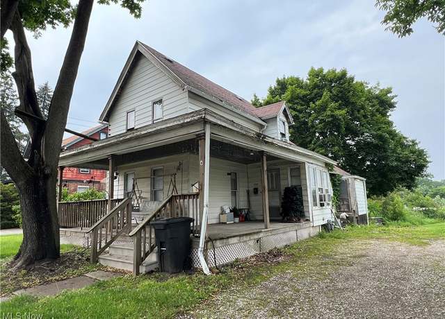 Property at 1723 W Prospect Rd, Ashtabula, OH 44004, 2 beds, 1 bath