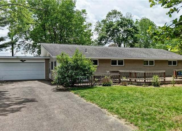 Property at 1592 Pleasant Vw, Dover, OH 44622, 3 beds, 2.5 baths