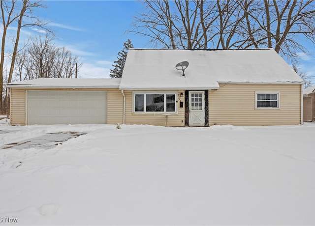 Property at 4835 Redwood Dr, Sheffield Lake, OH 44054, 4 beds, 1.5 baths