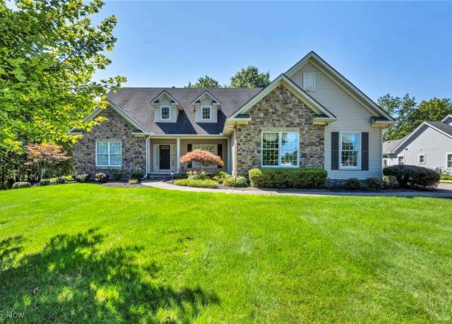 Property at 29810 Chardon Rd, Willoughby Hills, OH 44094, 3 beds, 3.5 baths