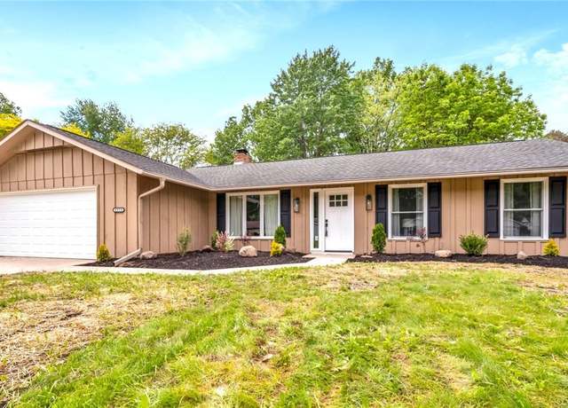 Property at 4950 Meadow Moss Ln, North Ridgeville, OH 44039, 3 beds, 2 baths