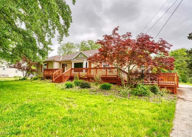 Property at 41928 Griswold Rd, Elyria, OH 44035, 3 beds, 2 baths