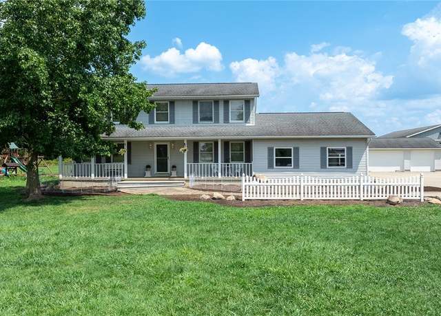 Property at 7686 Peck Rd, Ravenna, OH 44266, 4 beds, 2.5 baths