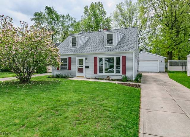 Property at 29070 W Willowick Dr, Willowick, OH 44095, 4 beds, 1 bath