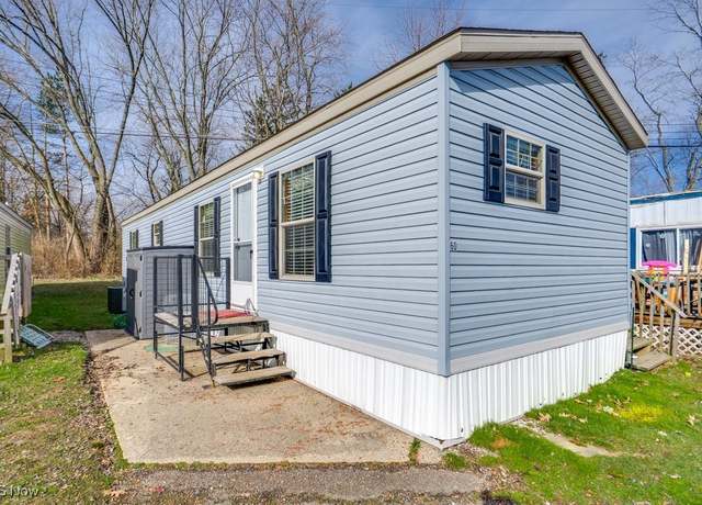 Property at 2606 Lincoln Way NW, Massillon, OH 44647, 2 beds, 1 bath