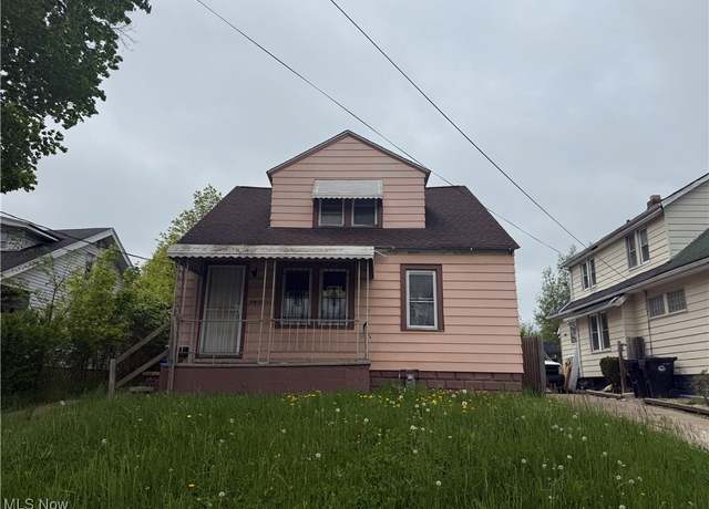 Property at 4678 E 147th St, Cleveland, OH 44128, 3 beds, 2.5 baths