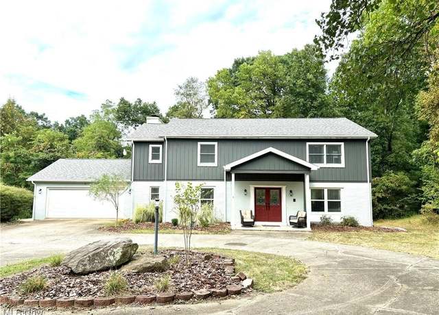 Property at 10525 Twin Oaks Dr, Cambridge, OH 43725, 4 beds, 4 baths