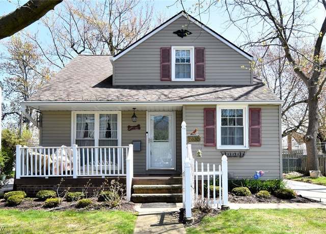 Property at 235 E 248th St, Euclid, OH 44123, 3 beds, 1 bath