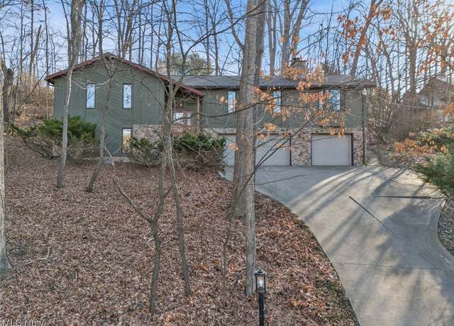 Property at 1580 Salway Ave SW, North Canton, OH 44709, 3 beds, 2 baths