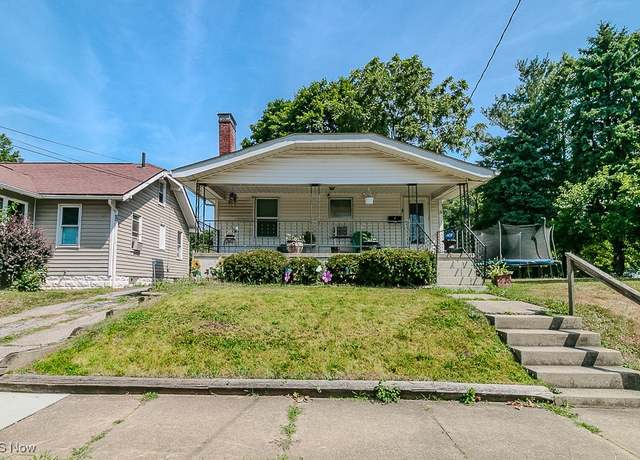 Property at 1071 Georgia Ave, Akron, OH 44306, 2 beds, 1 bath