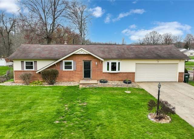 Property at 915 39th St SW, Canton, OH 44706, 3 beds, 1.5 baths