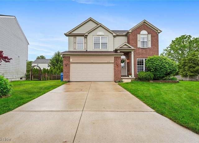 Property at 37140 Bolton Dr, North Ridgeville, OH 44039, 4 beds, 2.5 baths