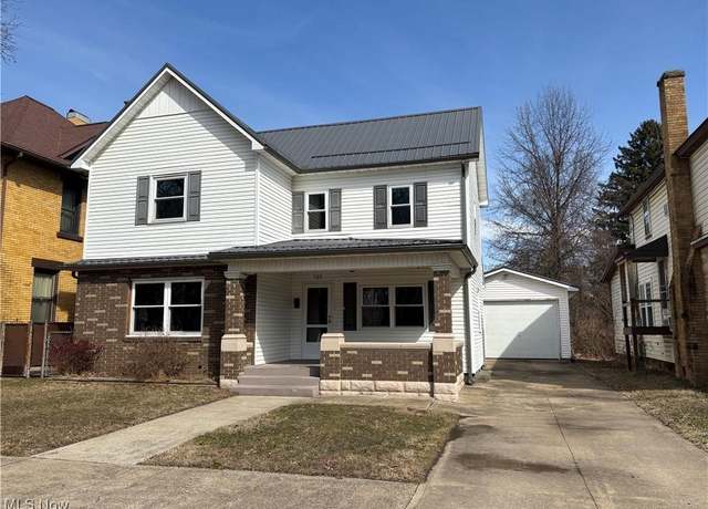 Property at 727 N Walnut St, Dover, OH 44622, 3 beds, 1 bath