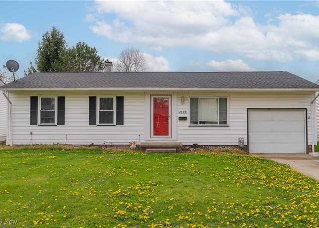 Property at 2619 Center Ave, Alliance, OH 44601, 3 beds, 1 bath