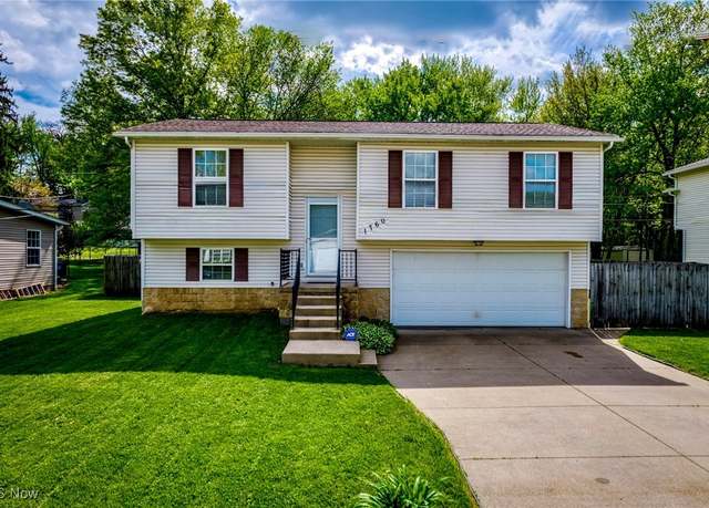 Property at 1760 Olalla Ave, Akron, OH 44305, 3 beds, 1.5 baths