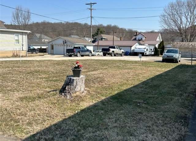 Property at 608 West St, Caldwell, OH 43724