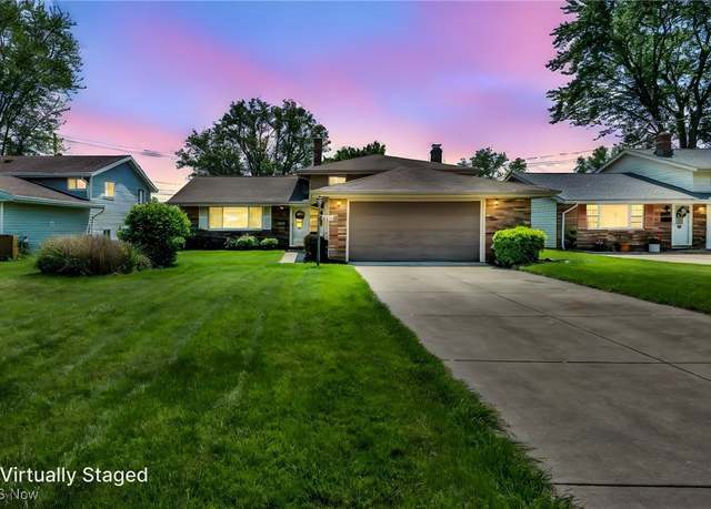 Property at 25017 Randall Dr, North Olmsted, OH 44070, 3 beds, 1.5 baths