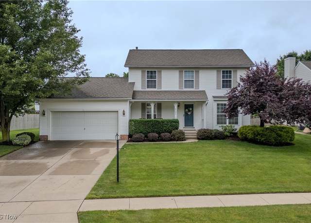 Property at 4151 Chapman Dr, Kent, OH 44240, 3 beds, 2.5 baths