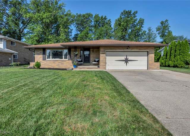 Property at 6140 Meadview Dr, Seven Hills, OH 44131, 4 beds, 3 baths