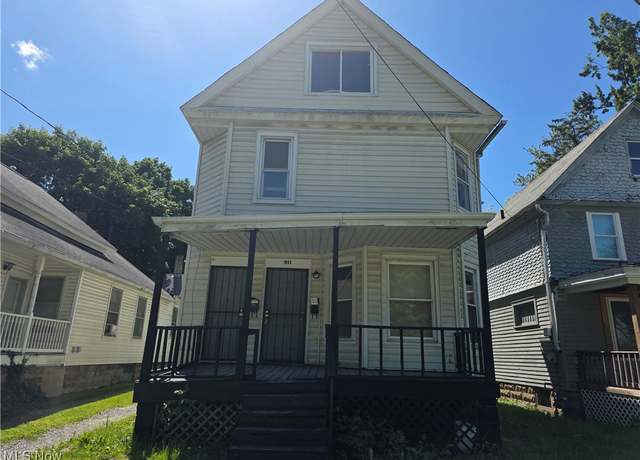 Property at 911 East Ave, Elyria, OH 44035, 4 beds, 2 baths