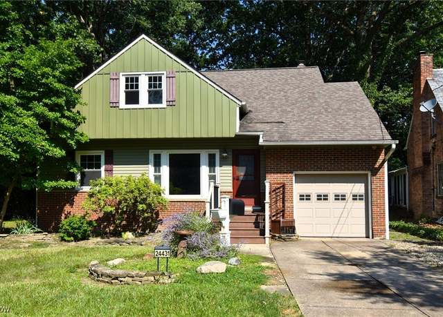 Property at 24431 Oakhill Dr, Euclid, OH 44117, 4 beds, 2 baths