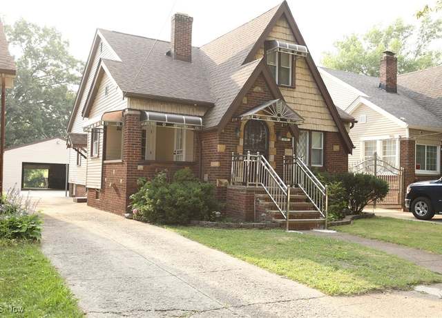 Property at 3797 W 129th St, Cleveland, OH 44111, 5 beds, 3 baths