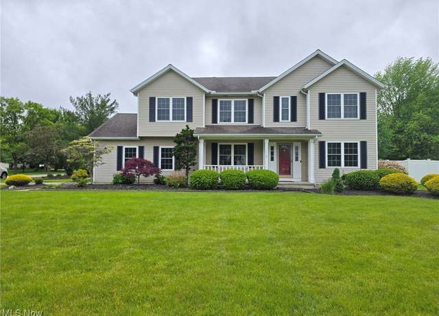 Property at 32879 Heartwood Ave, Avon, OH 44011, 6 beds, 2.5 baths