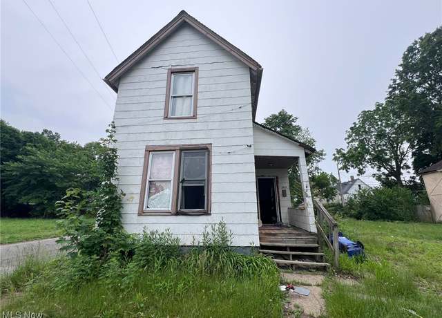 Property at 1055 E 78th St, Cleveland, OH 44103, 3 beds, 1 bath