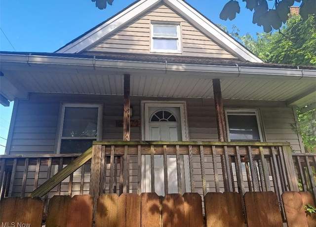 Property at 2071 W 45th St, Cleveland, OH 44102, 2 beds, 1 bath