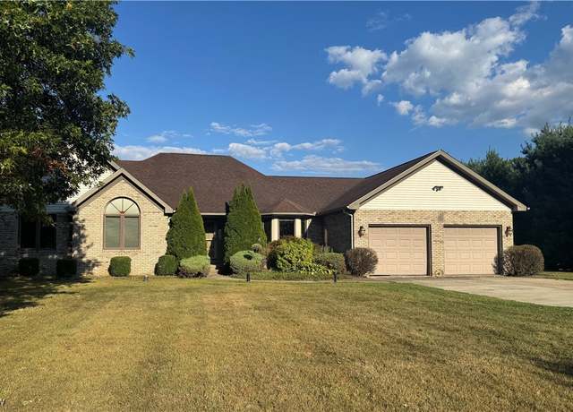 Property at 6442 Peck Rd, Ravenna, OH 44266, 3 beds, 2.5 baths