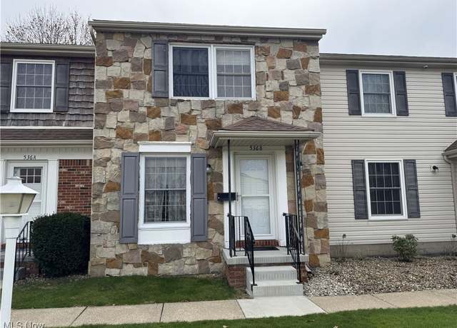 Property at 536 Austin Dr Unit B, Barberton, OH 44203, 2 beds, 1 bath