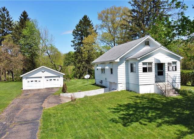 Property at 927 Garden Rd, Zanesville, OH 43701, 3 beds, 1 bath